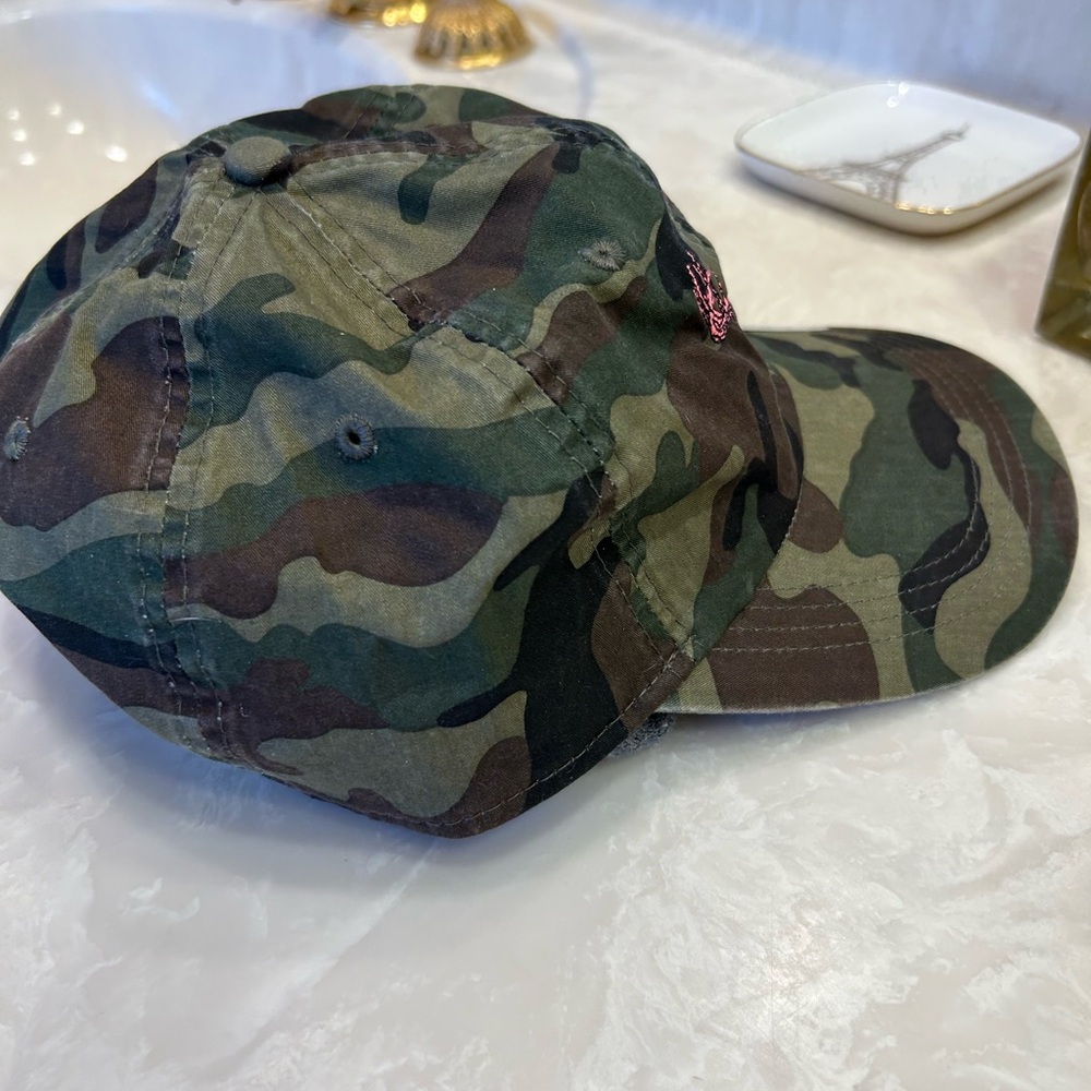 Ahead camo hat with pink embroidered antlers NWT, adjustable size, lightweight - Picture 7 of 10